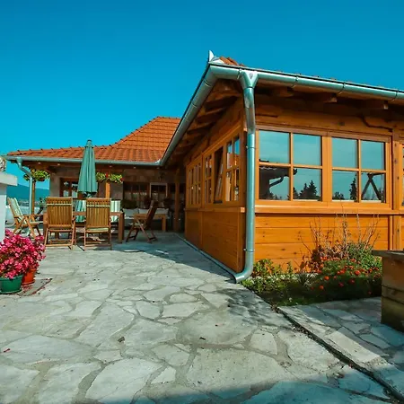 Seosko Turisticko Domacinstvo Radivojevic * Cacak