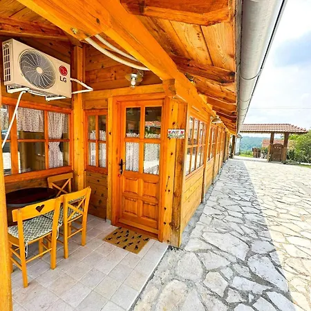 Seosko Turisticko Domacinstvo Radivojevic Villa